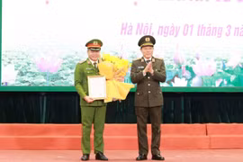 Hà Nội: Đề nghị miễn nhiệm 6 Ủy viên UBND Thành phố
