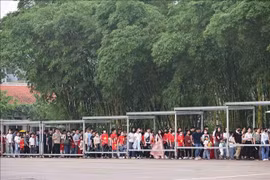 Hà Nội dành 50.000 suất quà tặng du khách, nhân dân viếng Lăng Bác