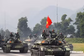 Nhiều khí tài hiện đại của lực lượng quân đội, công an lần đầu hợp luyện cùng khối diễu binh