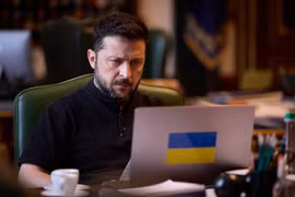Ukraine đối mặt với khủng hoảng tài chính vào năm 2026, đề nghị thêm viện trợ