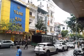 Thanh Hóa: Đồng loạt khám xét một số tiệm vàng