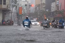Dự báo thời tiết ngày 13/6: Trung Bộ tiếp tục có mưa rất lớn