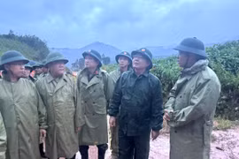 Tuyệt đối không để người và phương tiện đi vào khu vực mất an toàn trên đèo Khánh Lê