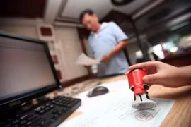 Cơ quan chuyên môn thuộc UBND cấp xã có con dấu riêng