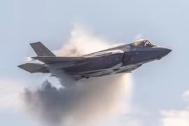 Canada xem xét lại thỏa thuận mua tiêm kích F-35 của Mỹ