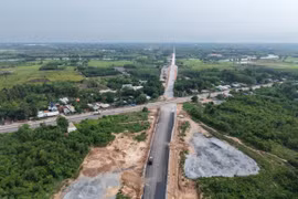 Kiểm soát tiến độ đường Hồ Chí Minh đoạn Chơn Thành - Đức Hòa