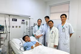 20 y, bác sĩ giành lại sự sống cho bệnh nhân 30 tuổi sau hơn 40 phút ngừng tim