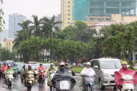 Dự báo thời tiết ngày 12/4: Miền Bắc chuyển lạnh kèm mưa rào