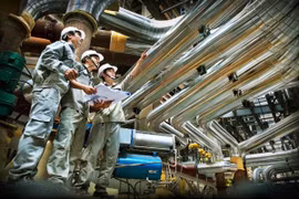 Mục tiêu tăng trưởng GDP 8% trở lên trong năm 2025: Biến thách thức thành động lực