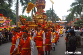 Hàng vạn người dự Lễ hội xuân đền Thượng