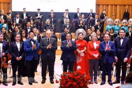 Chương trình nghệ thuật đặc biệt kỷ niệm 75 năm quan hệ ngoại giao Việt Nam - Nga