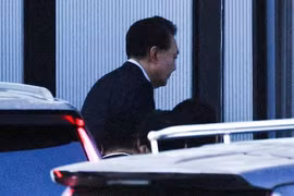 Tòa án Seoul từ chối đề nghị gia hạn lệnh tạm giam Tổng thống Hàn Quốc