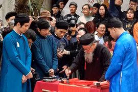 Tái hiện nhiều nghi lễ truyền thống tại 'Tết Việt - Tết Phố 2025'