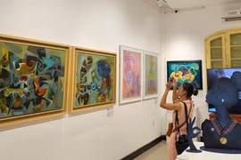 'Tiếp biến và sáng tạo' trong ngôn ngữ nghệ thuật Điềm Phùng Thị