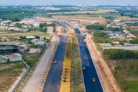 Rà soát quỹ đất làm đường kết nối sân bay Gia Bình với Thủ đô Hà Nội