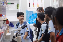 Thăng hạng giáo viên có bắt buộc phải có ngoại ngữ 2?