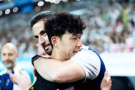 Điểm tin thể thao 4/8: Barca phát hiện thêm 'thần đồng', 'Còi bạc V.League' qua đời ở tuổi 43