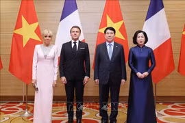 Chủ tịch nước Lương Cường chủ trì chiêu đãi cấp Nhà nước Tổng thống Pháp