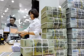 Tổng hợp, báo cáo Thủ tướng kết quả xử lý vi phạm trong quản lý, sử dụng các nguồn lực công