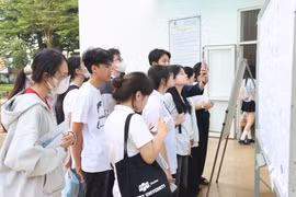 Nỗ lực chuẩn hóa tuyển sinh sau sự cố thí sinh từ 'đỗ' thành 'trượt'