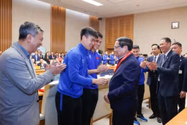 Thủ tướng Phạm Minh Chính gặp mặt chúc mừng đội tuyển bóng đá nam quốc gia