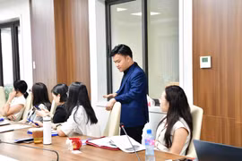 Báo Kiểm toán tổ chức đào tạo, nâng cao kỹ năng MC, dẫn tọa đàm truyền hình