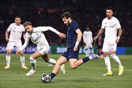 Ngược dòng thắng Aston Villa, PSG rộng cửa vào bán kết Champions League