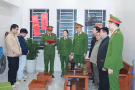 Bắt, khám xét khẩn cấp 3 đối tượng làm giả báo cáo đánh giá tác động môi trường ở Nghệ An