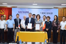 Báo Xây dựng và Báo Tin tức Kỹ thuật Xây dựng Nhật Bản ký ghi nhớ hợp tác