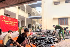 Kon Tum: Tiêu hủy hơn 13.000 khẩu súng, đạn các loại
