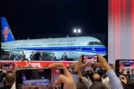 Máy bay chở khách Trung Quốc quyết cạnh tranh với Boeing và Airbus
