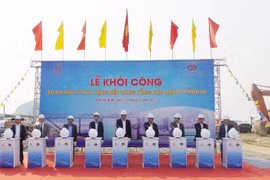 Khởi công giai đoạn I Dự án Bến cảng tổng hợp Quốc tế Hòn La