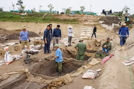Khai quật hai thuyền cổ ở Thuận Thành, Bắc Ninh
