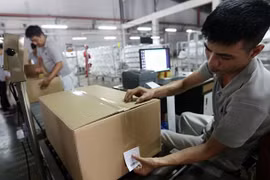 Phó Thủ tướng chỉ đạo nghiên cứu thông tin phản ánh về PMI và lộ trình kiểm tra tem nhãn hàng hóa