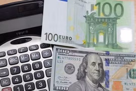 Tỷ giá USD hôm nay 27/8: USD bất ngờ lao dốc, thị trường chao đảo sau tin nóng từ Trump