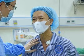 Lần đầu tiên, Y tế Việt Nam không cần mổ vẫn 'xóa sổ' ung thư tuyến giáp tái phát