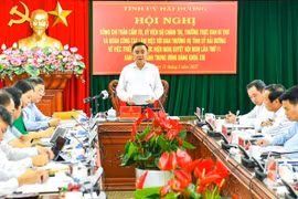 Thường trực Ban Bí thư Trần Cẩm Tú làm việc với Ban Thường vụ Tỉnh ủy Hải Dương