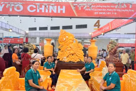 Gian hàng đá quý tiền tỷ ‘độc nhất vô nhị’ tại Hội chợ Mùa Thu 2025