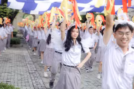 TP HCM điều chỉnh giờ học: Học sinh bớt vội, phụ huynh dễ đón con