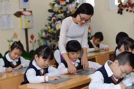 Đề xuất xếp lại bảng lương nhà giáo: Hướng đến chế độ đãi ngộ xứng tầm với nghề trồng người