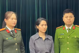 Khởi tố Nguyễn Thị Thu Hà, Giám đốc công ty tổ chức show “Về đây bốn cánh chim trời”