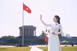 Dương Hoàng Yến ra mắt ca khúc mới mang tên 'Tổ quốc trong ánh mặt trời'