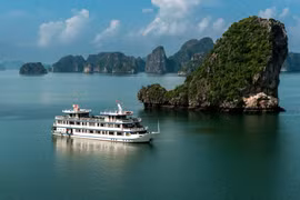 Quảng Ninh chưa cấp phép dịch vụ ăn uống trong hang động