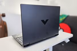Đánh giá HP Victus 15 2025: Khi hiệu năng RTX 5060 bị kìm hãm bởi giới hạn công suất
