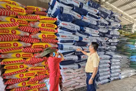 Phú Mỹ cung ứng gần nửa triệu tấn phân bón cho vụ hè thu/mùa mưa
