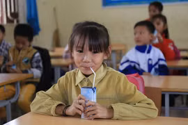 Cần một cuộc cách mạng dinh dưỡng học đường để chặn 'gánh nặng kép'