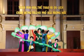 Ấn tượng chương trình nghệ thuật 'Hải Phòng chào ngày mới'