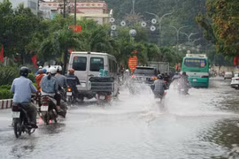 Dự báo thời tiết ngày 1/7: Bắc Bộ và Thanh Hóa có mưa vừa, mưa to