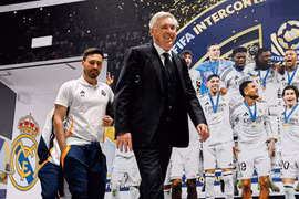 Real Madrid khép lại mùa giải với món quà chiến thắng chia tay Modric và HLV Ancelotti