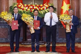Chủ tịch nước Lương Cường trao quyết định bổ nhiệm 3 Phó Chủ nhiệm Văn phòng Chủ tịch nước